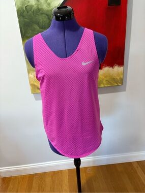 Nike Women's Pink Performance Mesh Tank Top